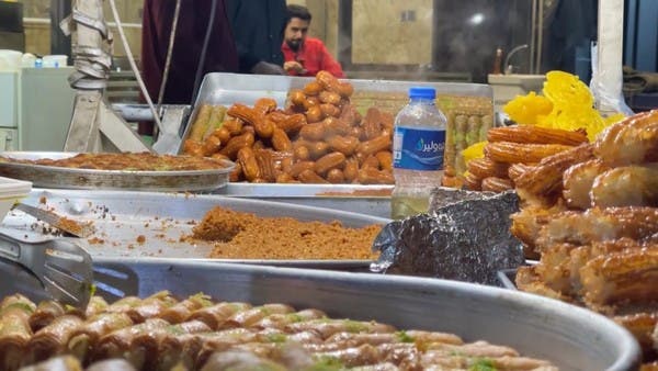 قصة حلوى البقلاوة مع المائدة الرمضانية في أربيل العراقية