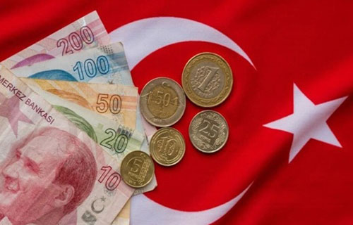 الليرة التركية تهبط لمستوى قياسي مع اقتراب الانتخابات