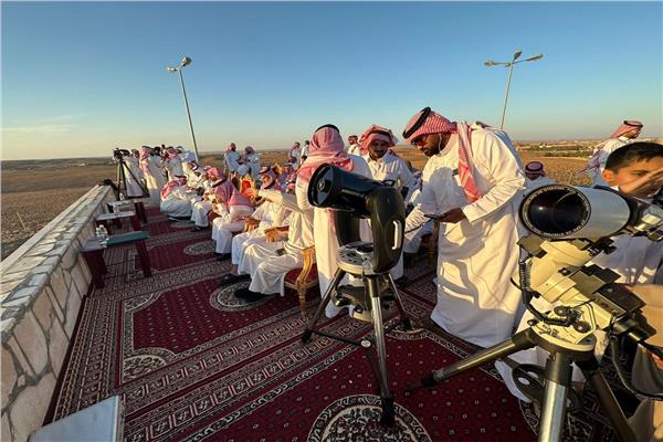 بعد ثبوت الرؤية.. السعودية تعلن غدا الجمعة أول أيام عيد الفطر