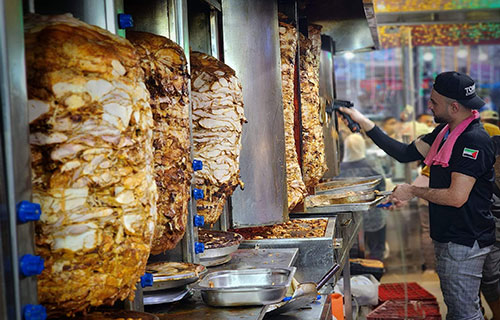 إقبال كبير على المطاعم والمنتجعات خلال أيام العيد