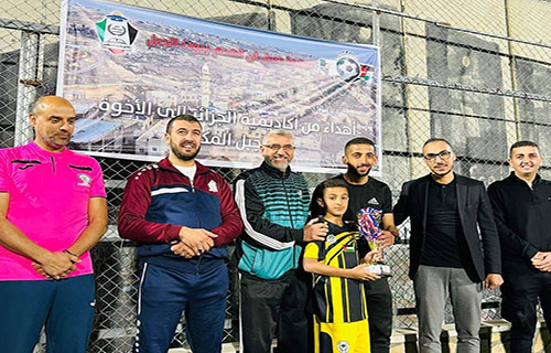 العبيدية يتوج بكأس بطولة “لن تهدم بيوت المكبر” الكروية مواليد2012