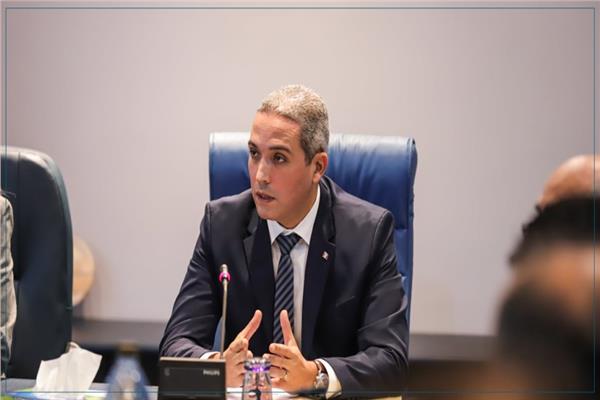 تونس والعراق يبحثان سبل تعزيز العلاقات السياحية بين البلدين
