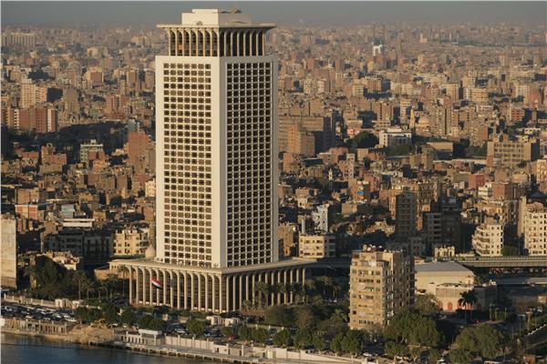 ٦٩٦٠ مواطناً.. الخارجية تعلن عدد المصريين الذين تم إجلاؤهم من السودان حتى تاريخه