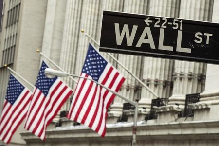 مؤشرات الأسهم في الولايات المتحدة ارتفعت؛ وداو جونز الصناعي يصعد بنحو 1.65%