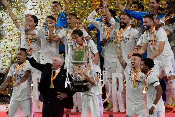 ريال مدريد ينهي تسع سنوات عجاف ويتوج بكأس اسبانيا