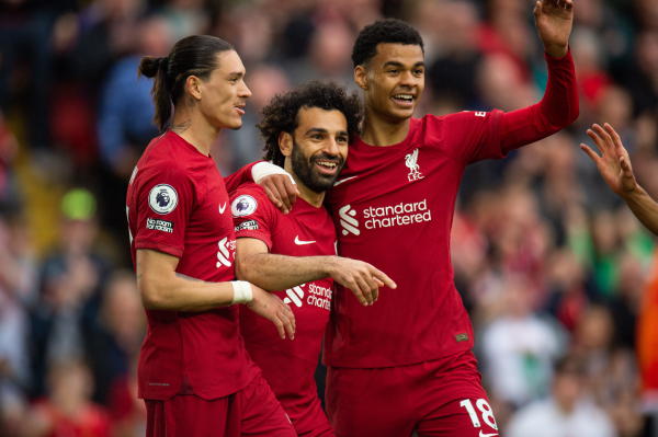 مانشستر سيتي يتعمق في القمة ومحمد صلاح ينجز رقماً قياسياً وليفربول يشدد الخناق على “يونايتد”