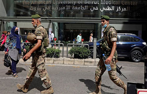 عسكريون وعناصر أمن يزاولون عملاً ثانياً أو أكثر لتأمين قوت عائلاتهم