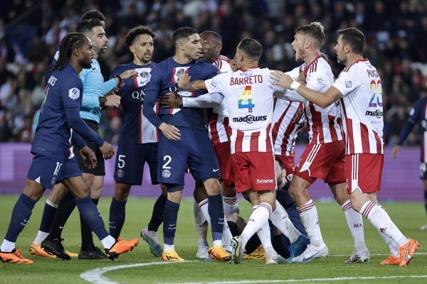 سان جيرمان يقترب من لقب الدوري الفرنسي وأجاكسيو يهبط رسمياً