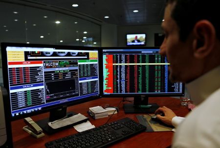 مؤشرات الأسهم في السعوديه هبطت عند نهاية جلسة اليوم