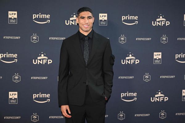 حكيمي يرغب بالرحيل عن باريس سان جيرمان