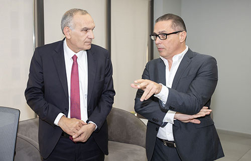 الحكومة حريصة على مواكبة التكنولوجيا العالمية