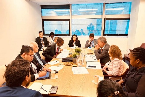 الاعتماد على المساهمات الطوعية لخدمات الأونروا الأساسية غير مستدام-الحياة الجديدة