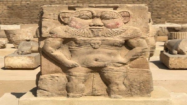 أتباع إله فرعوني ذكره عادل إمام كانوا يحتسون مشروبا بدم بشري