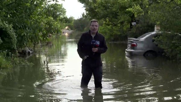 مراسل العربية يرصد الفيضانات الناجمة عن تفجير سد نوفا كاخوفكا