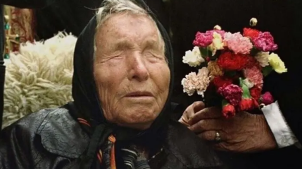 كارثة نووية آتية.. توقعات مرعبة للعرافة العمياء الشهيرة