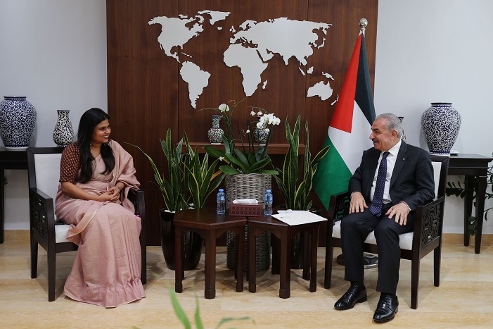 اشتية يستقبل سفيرة الهند الجديدة لدى دولة فلسطين-الحياة الجديدة