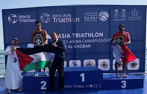 عبد الله أبو شباب يتصدر تصنيف منطقة غرب آسيا في الترايثلون