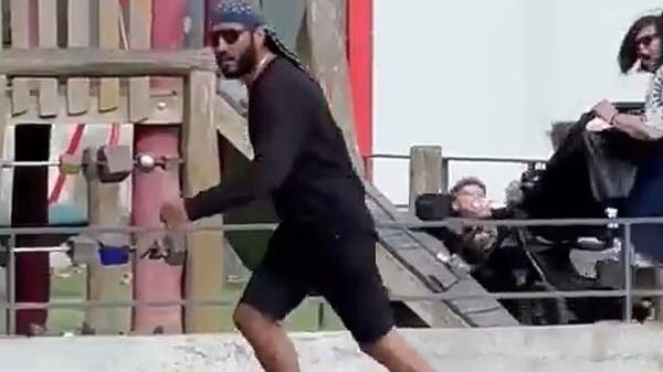 طاعن الأطفال بفرنسا.. الناجي الوحيد من وحدته بهجوم “متطرف” بسوريا