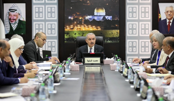 اشتية يحذر من مشروع قانون إسرائيلي يفرض تقسيم الأقصى زمانيا ومكانيا-الحياة الجديدة