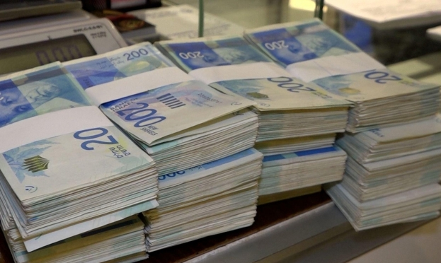 قرار خصم تعويضات للمرشدين الإسرائيليين من أموال المقاصة “سرقة جديدة”-الحياة الجديدة