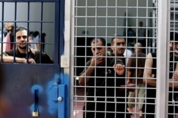 الأسرى يمهلون إدارة سجون الاحتلال فرصة لاستكمال الحوار-الحياة الجديدة