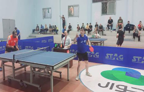 طاولات المجمع والصداقة في الصدارة مؤقتاً