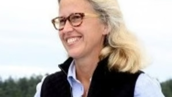 لعنة الماضي تلاحقها بصدفة غريبة.. فقدت زوجها بـ”تيتان” وجدّيها بـ”تايتانيك”