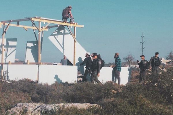 مستوطنون يقيمون بؤرة استيطانية جديدة غرب سلفيت-الحياة الجديدة