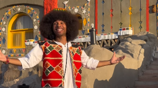 أشهر تيك توكر بالعالم في مصر.. تفاصيل زيارة حصدت ملايين المشاهدات