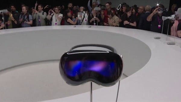 تراجع المبيعات.. آبل تخفض إنتاجها من سماعة