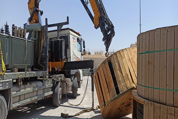 سلطة الطاقة والموارد الطبيعية تنجح في إعادة خدمة الكهرباء مجددا لمخيم جنين-الحياة الجديدة