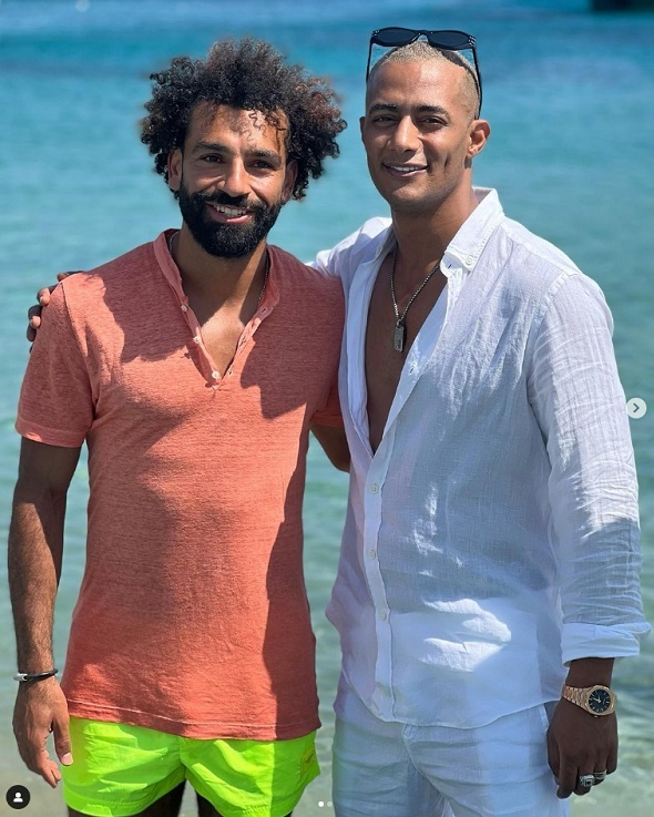 ليفربول يُعلق على صورة مشتركة للنجمين.. محمد صلاح مع محمد رمضان