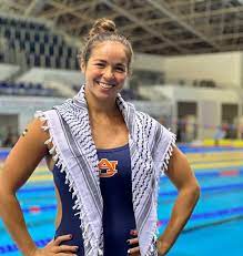 بطلة السباحة فاليري ترزي تعزز رصيد فلسطين بانتزاع فضية 200م