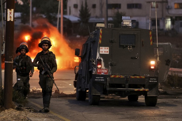 إصابات واعتقالات خلال اقتحام الاحتلال نابلس وطولكرم وأريحا-الحياة الجديدة