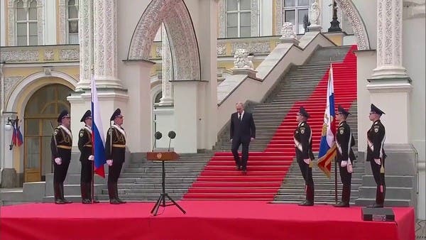 الكشف عن “خلافات” بين الكرملين وقيادات الجيش الروسي