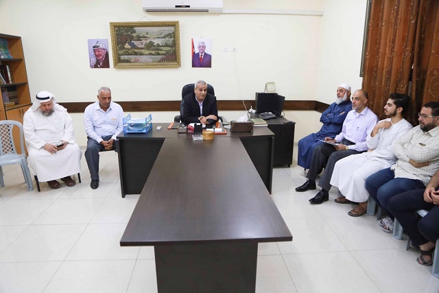 محافظ قلقيلية يلتقي أئمة المساجد ويحذر من إطلاق النار والألعاب النارية خلال إعلان نتائج التوجيهي-الحياة الجديدة