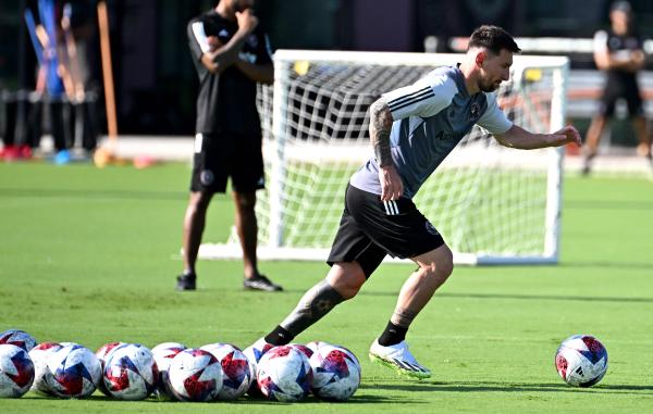 ميسي يخوض أول حصة تدريبية في صفوف إنتر ميامي