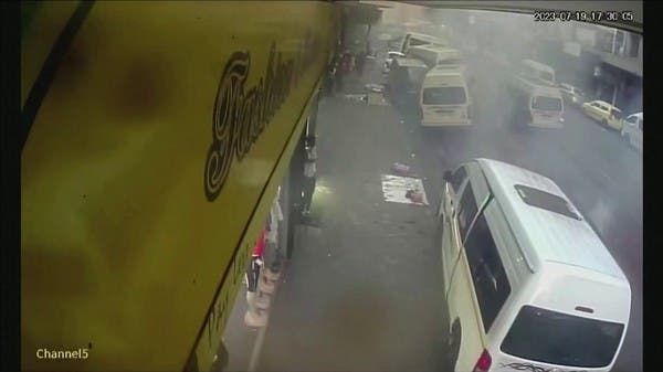 شاهد.. إصابة 41 شخصاً بانفجار غامض في جوهانسبرغ        