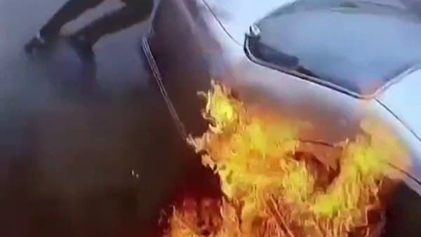 بالفيديو.. شاب أردني كاد أن يتسبب بكارثة في محطة وقود