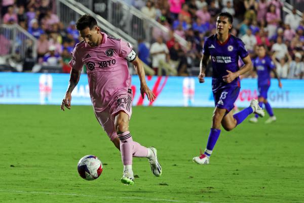 اطلالة “هوليوودية” لميسي مع إنتر ميامي الأميركي