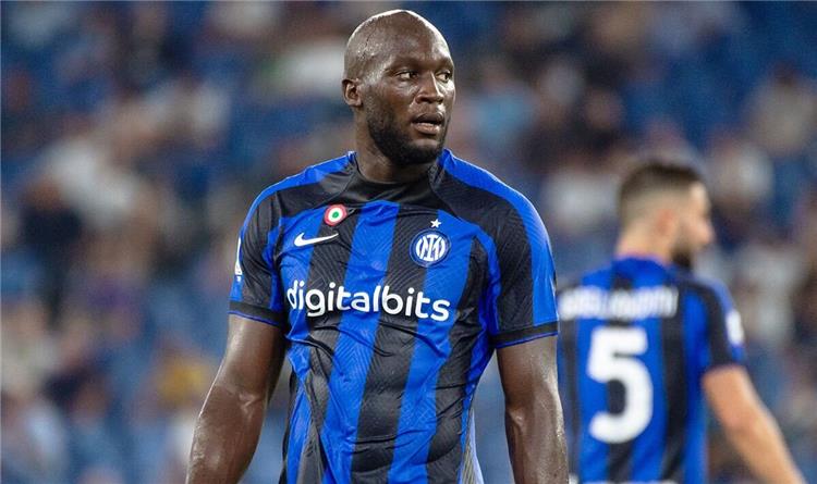 لاعبو إنتر يرفضون العفو عن لوكاكو