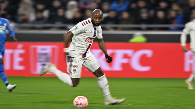 الهلال يتعاقد مع البرازيلي مالكوم والاتفاق مع الاسكتلندي هندري والفرنسي ديمبيليه