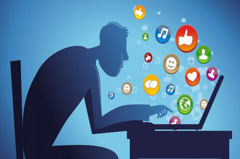 شركة ميتا تخطط لإصدار روبوتات محادثة بشرية بشخصيات حقيقية!