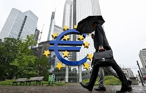معدل البطالة بمنطقة اليورو مستقر عند أدنى مستوى