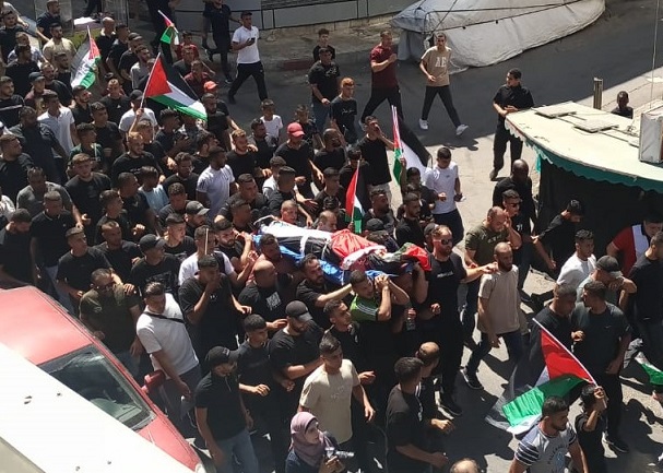 جماهير طولكرم تشيع جثمان الشهيد محمود أبو سعن-الحياة الجديدة