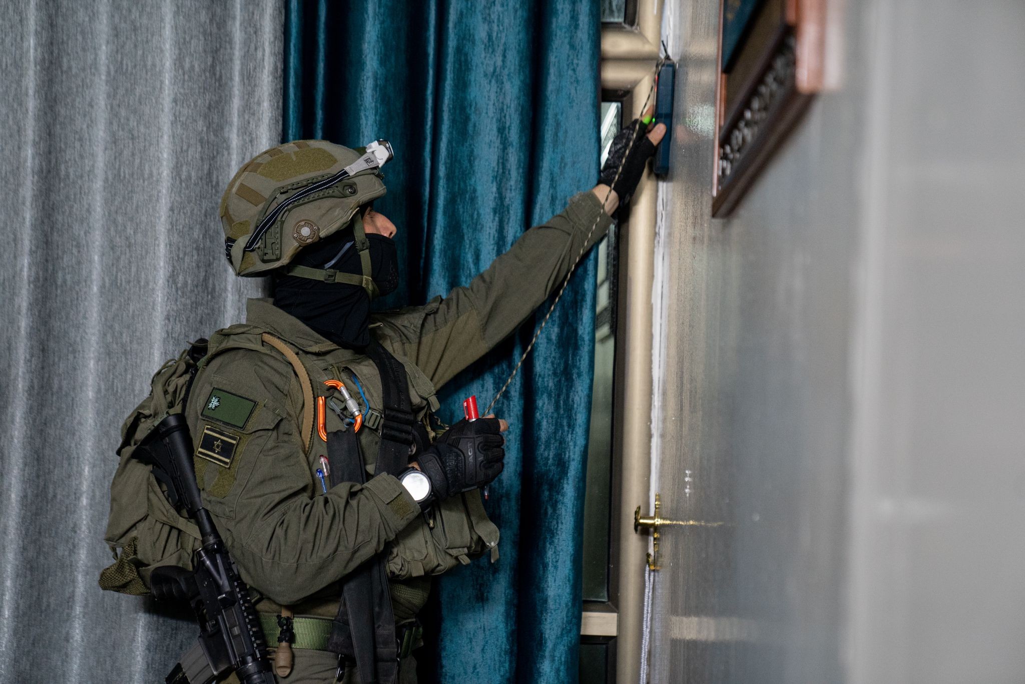 الاحتلال يعتقل مواطنين ويأخذ قياسات منزل في رمانة تمهيدا لهدمه-الحياة الجديدة