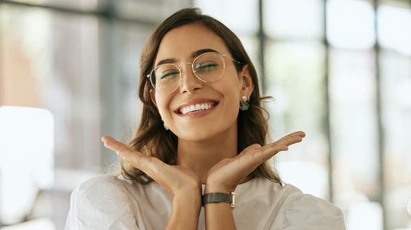 طرق مثبتة علمياً.. كيف يمكن أن تكون سعيداً؟