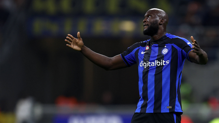 جماهير يوفنتوس ترد الصفعة لـ “لوكاكو”