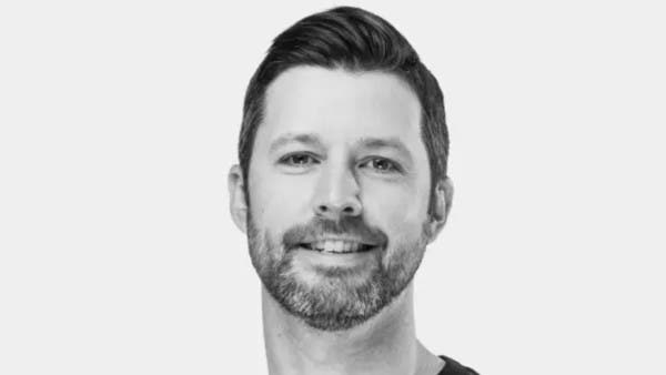 قصة ثلاثة أصدقاء حولوا 3 آلاف دولار إلى 250 مليوناً خلال سنوات!