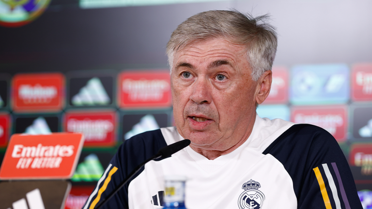 أنشيلوتي يثق بالحارس الاوكراني البديل “بلونين” بعد نكسة كورتوا